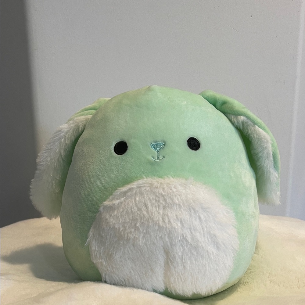 ❤️ 3/$25-Squishmallows fuzzy tummy Bunny 7.5”